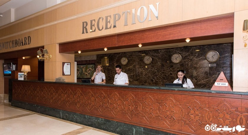 میز پذیرش هتل فیم رزیدنس لارا اند اسپا	